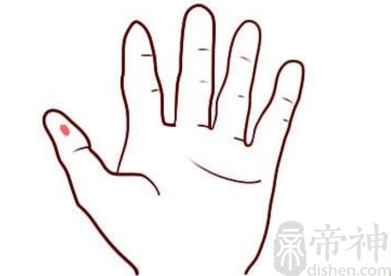 女人右手食指缝有痣？手上哪有痣最有福气？
